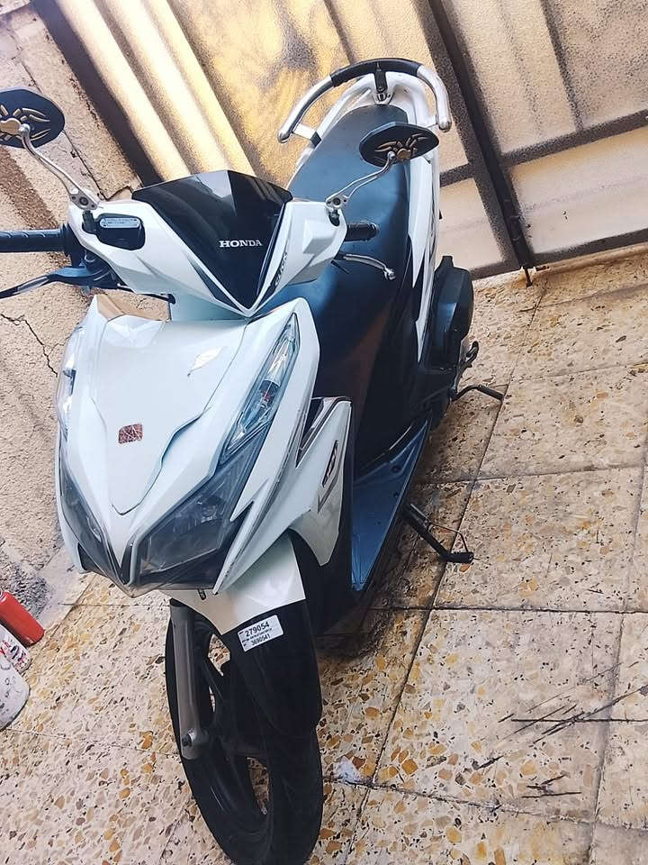 هوندا  ياباني دراجه رمبه معنه كلمه فول حساس ازدحام حساس
استاند شلعه معدل نعومه فول سعرها 1200 بيه ومجال

مكاني حي اور ***********
