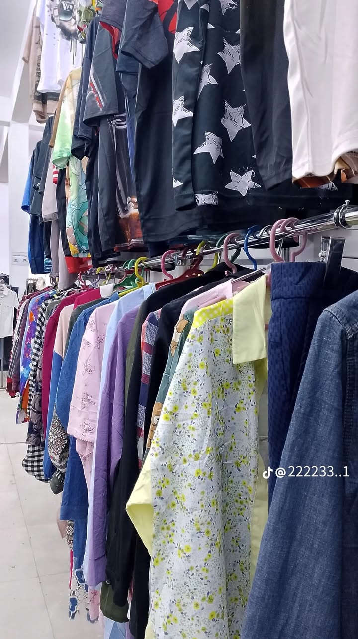 بضاعة أوربي درجة اولى 
ماركات وبرندات عالمية 
جودة ممتازة 
رجالي و نسائي 
سوق الشيوخ حي العسكري شارع الصورة قرب حسينة الإمام الحسن العسكري عليه السلام


**إذا كنت صاحب هذا الإعلان وتريد حذفه لأي سبب، رجاءا أرسل رسالة إلى الدعم الفني**