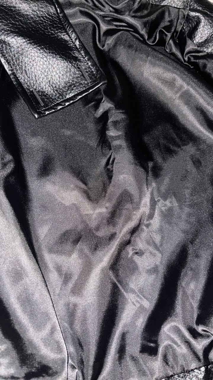 قمصله جلد رجالي قطعه راقيه جدا وجديده كمر قياس لارج تلبس لحد وزن ١٠٠ وشوي قطعه شبابه للكشاخه طولها وسط كمرها مو طويل سعرها مع التوصيل ٥٠ الف الشراي بي خير ويدلل


**إذا كنت صاحب هذا الإعلان وتريد حذفه لأي سبب، رجاءا أرسل رسالة إلى الدعم الفني**