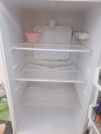 ثلاجه شركه (إلكتروستار)    تبريد وتجميد مثل ما موضح فول الله يشهد   ما...