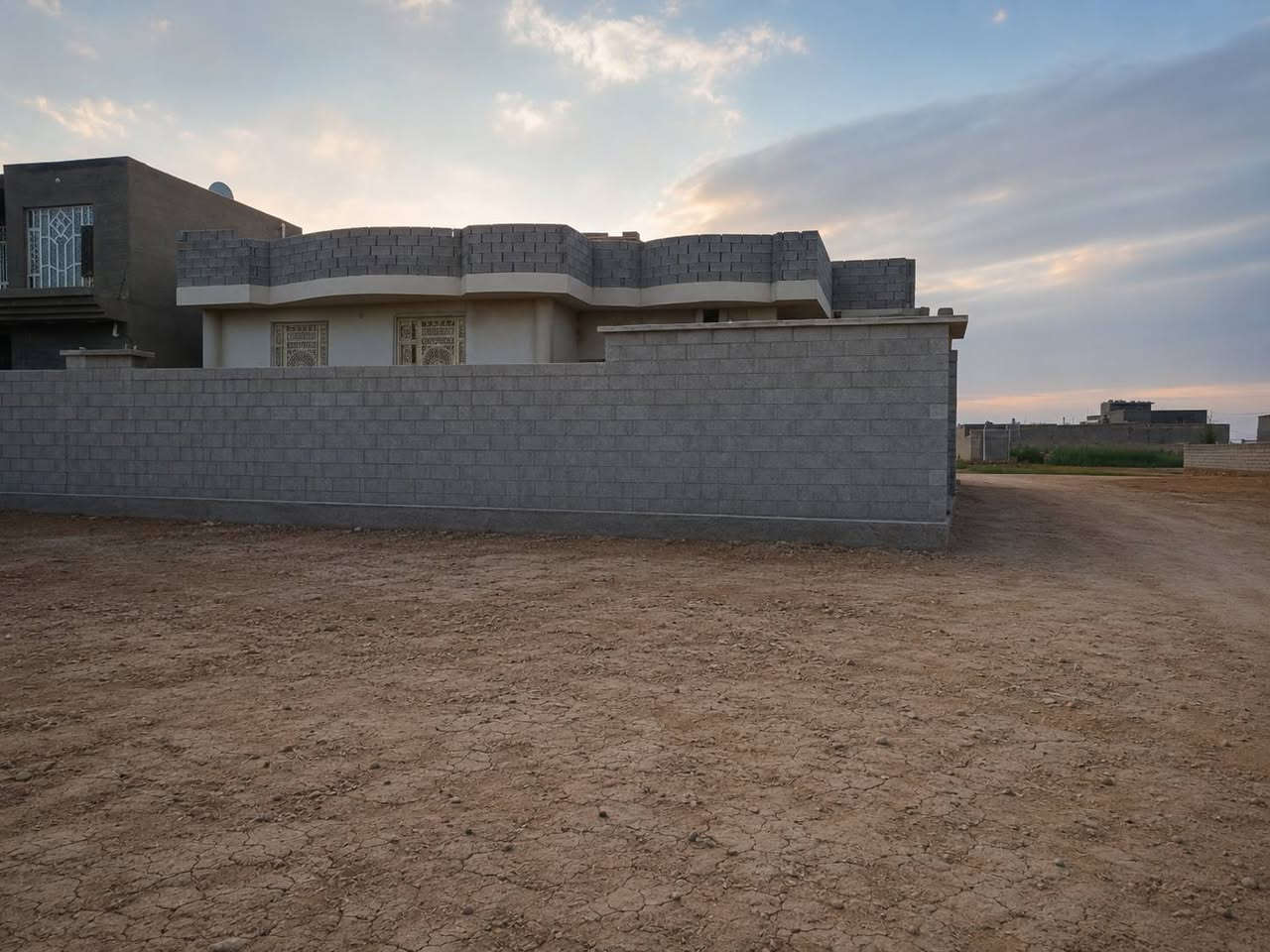 🏡 للبيع دار سكن
المساحة: 250 متر
الموقع: مثلث الكلابين
الدار زاوية / موقع ممتاز
بناء حديث وتصميم مرتب
قريب من الخدمات والشارع العام
للاستفسار والمراسلة على الخاص  ***********📞
