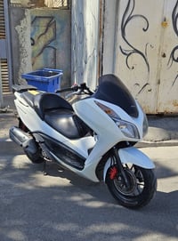 دراجة هوندا فورزة • هوندا فورزا • هوندا فورزا 2012 • دراجة يابانية • ه...