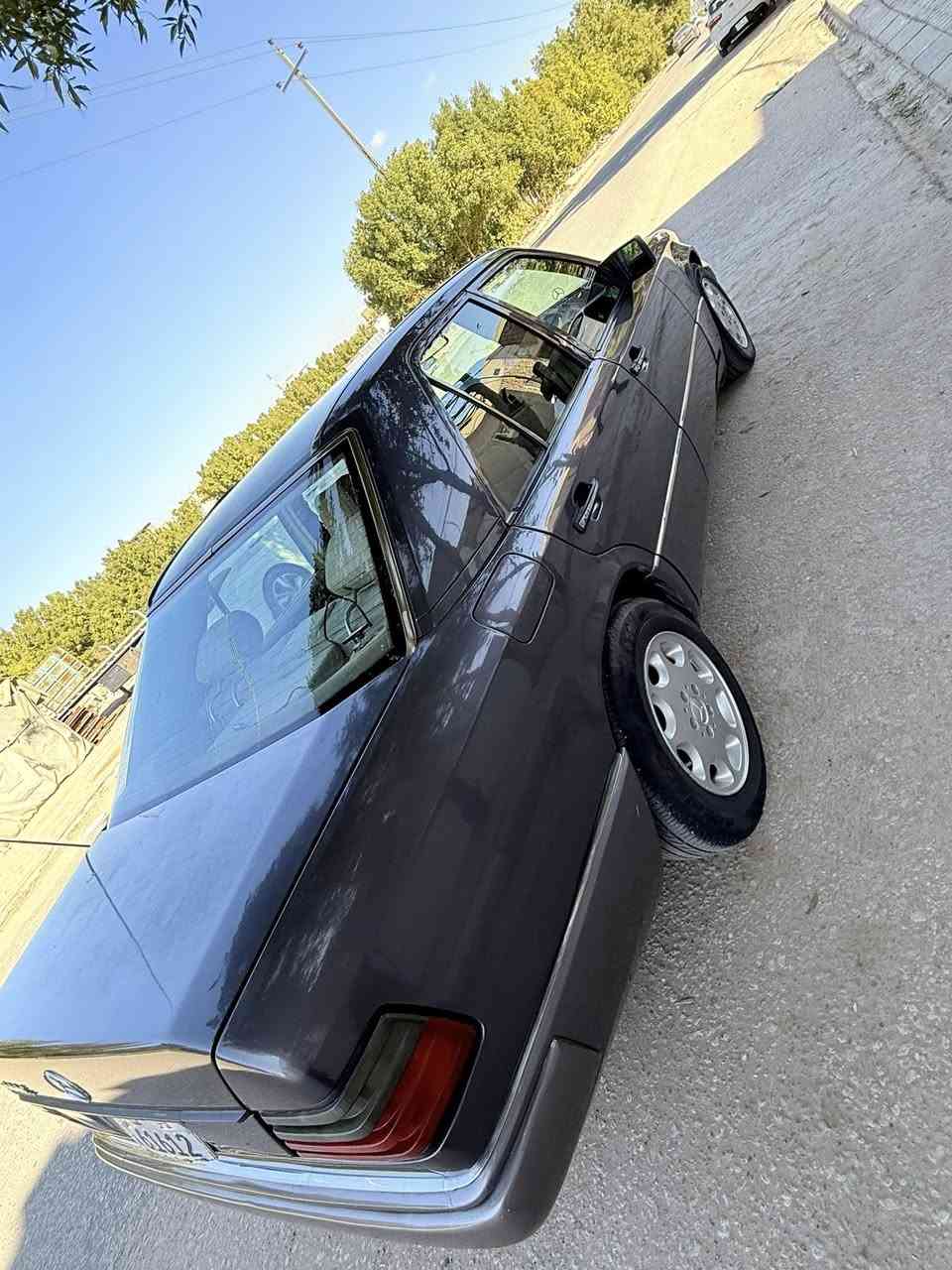 مارسيدس دب 300 
موديل 92  اللون بنفسجي 
محرك بلادي خراطيم 

رقم بغداد انكليزي مداور ثاني يوم سنويه ماساقطه 

سيارة جاهزة من كلشي 
كير محرك حدادية 

تبريد ثلج سيارة جديده مال جناي 
محرك جديد لا تبخير ولا تنقيص

غرفة جديدة ماشاء الله 

كهربائيات كلها شغالة 

السعر  95 وبيها مجال للشراي 

عنوان السيارة النجف الاشرف 

***********
