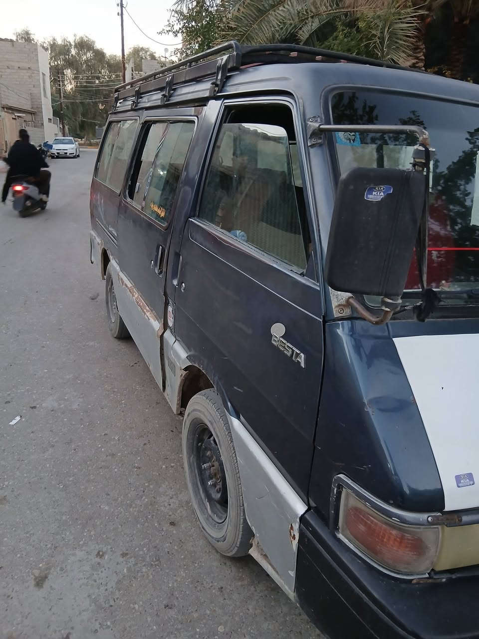 سلام عليكم كيا بستا للبيع موديل 96 
سنويه لـ 30 كير و محرك كفاله 
سعر ٣٤ وبيها مجال بسيط حك الجية 
ما تشتري لا تعبني و تخابرني 
***********
