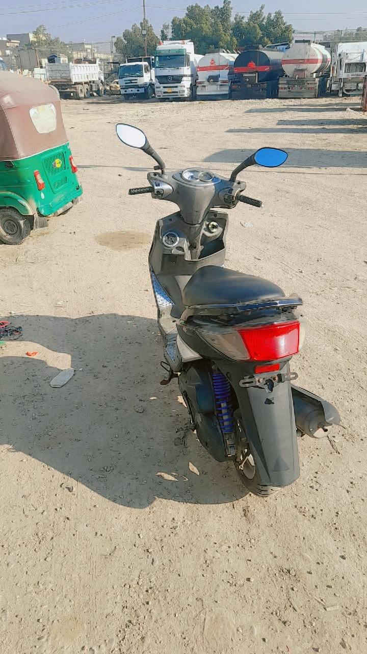 السلام عليكم دراجة سكنس فحل نوزل للبيع سعر 650  شراي اتصل على هذا الرقم  ***********
