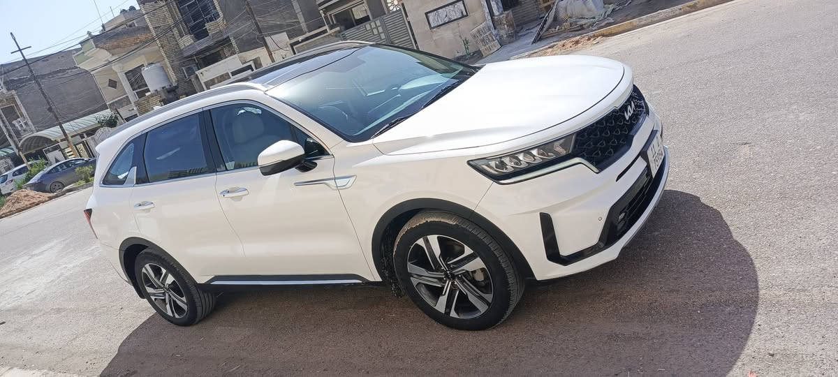 السلام عليكم .

سورنتو 2022 خليجيه ماشيه 74 الف كم 
مكفوله السونار مرفق مع الصور .
فوووول عدا ال4 ويل 
بصمه 
محرك 6 سلندر
گير ماوس
تداخل ابيض جلد
كرسيين كهرباء 
بنوراما 
باب خلفي كهرباء 
كشنات جلد 
سايد بريك بصمه
شفتات ستيرن 
3 قطع تبريد 7 راكب 
بردات خلفيه اصليه
شاحن واير ليست
نضام ترحيب
 لد نهاري امامي خلفي زنون 
 لايت 5عدسات زنون
تحكمات ستيرن جهتين 
شاشه كبيره بلاديه
كاميرا اصليه امامي خلفي
ويل كروم 
اوتو هولد . نضام تزحلق

مكان السياره بغداد .

السعر 275 ورقه .

***********

غير متواجد على الفيس
