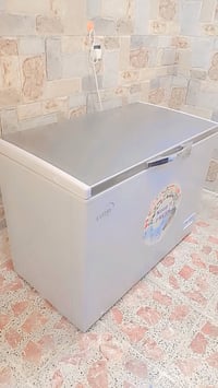 مجمدة جديدة • حجم كبير • ٣٥٠ لتر