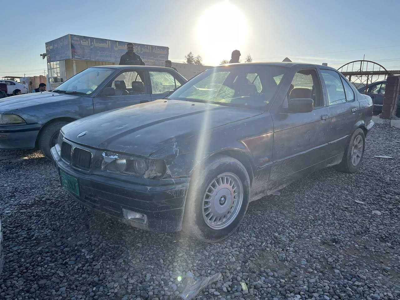 بي ام330حجم محرك4 بلادي
سياره تحويل فقط صاحب السياره بل موصل 
كير محرك كصه شرط 
صدر امامي جديد ورا نص عمر
كهربائيات كلها شغاله 
سعره15 وبيه مجال ترهم مراوس حسب القناعه
***********
