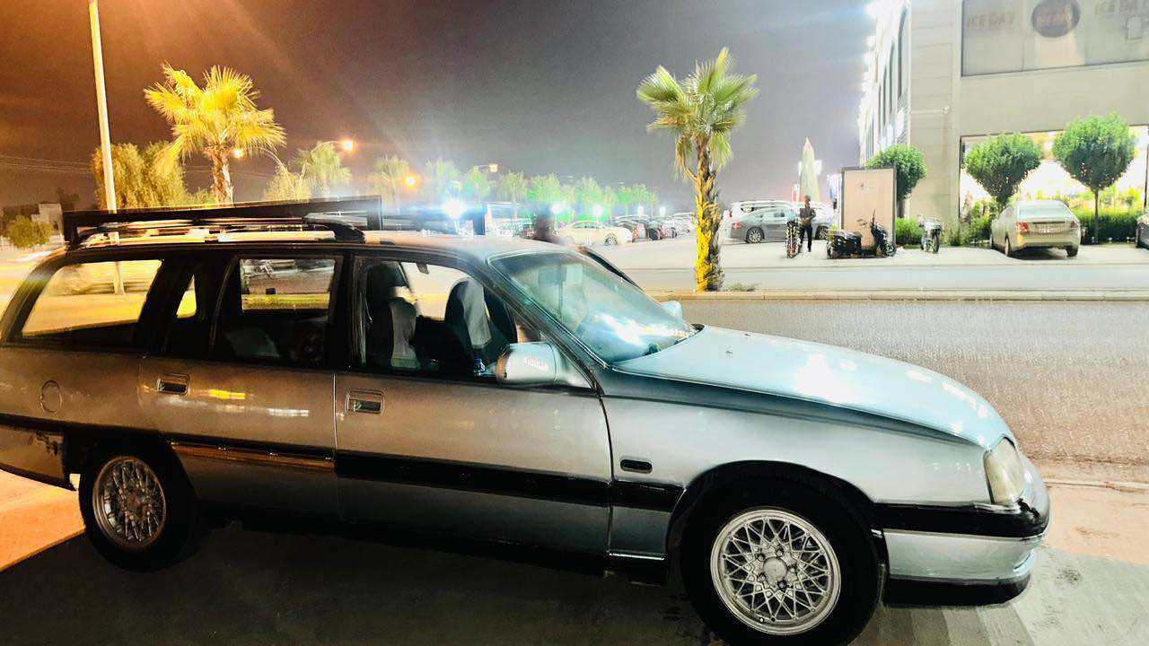 ماكينا وكير بشرط
كهربا بشرط
ميزانية بشرط
اربع تايرات جديدة
السيارة علوج' علوج'علوج'
يوجد ثانوية آرم 
السيارة شرط من السرقة والقص 
السيارة بحالة فنية ممتازة
تواجد اربيل شورش
السعر 1500قفل
تواصل *********** Singapore
