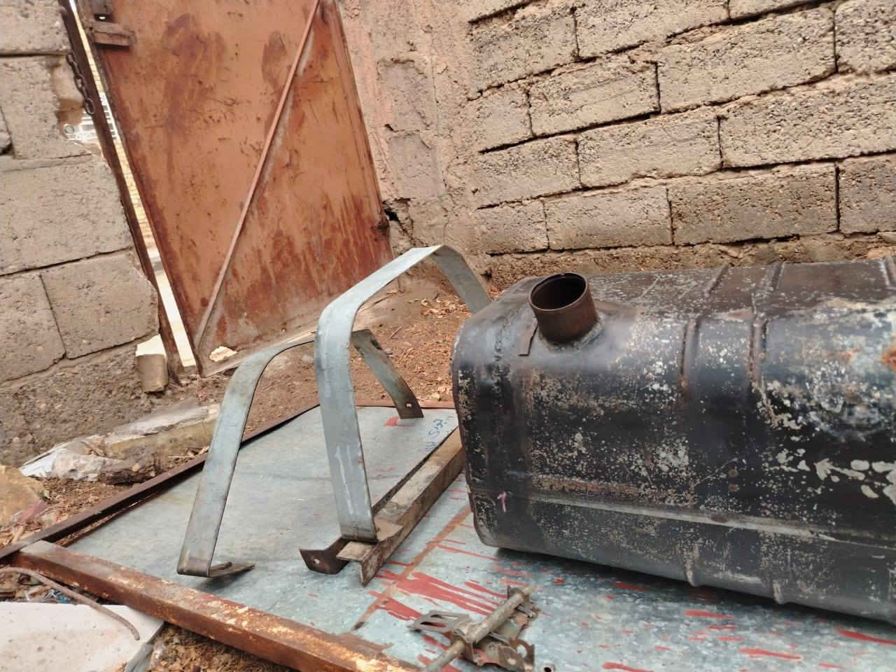 تانكيات كنتر للبيع مع تحويرتهن وتانكي هيدروليك لوري للبيع المكان ال بدير للستفسار الاتصال على الرقم ***********
