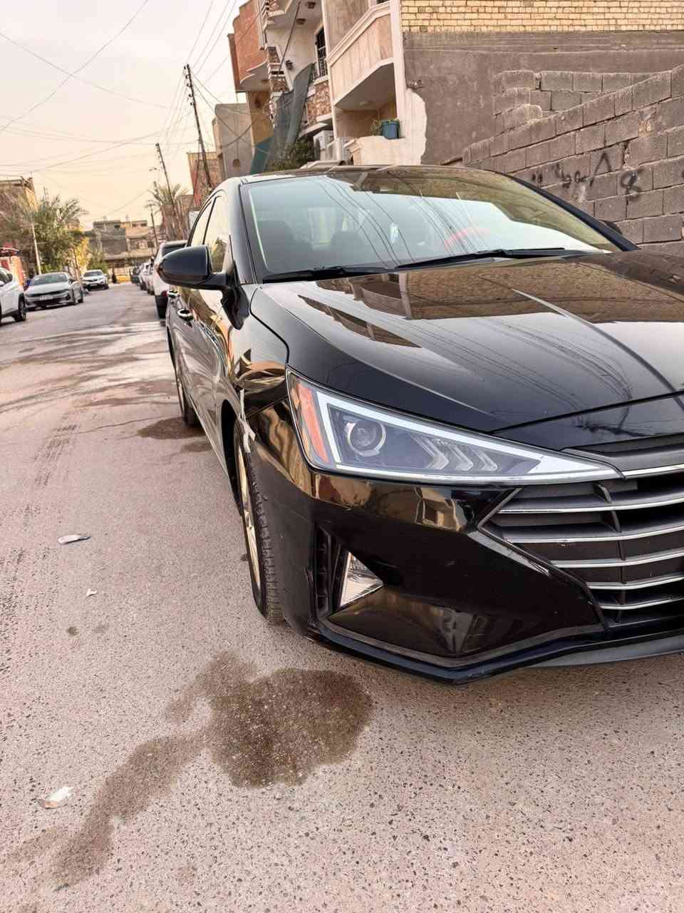 السلام عليكم
النترا 2019امريكي صورة الحادث بالمنشور
سيارة جاهزة بيهة 4قطع كلير بامريكا بدون معجون بدون ايرباك 
العنوان شعب عدن 
السعر 117
***********
