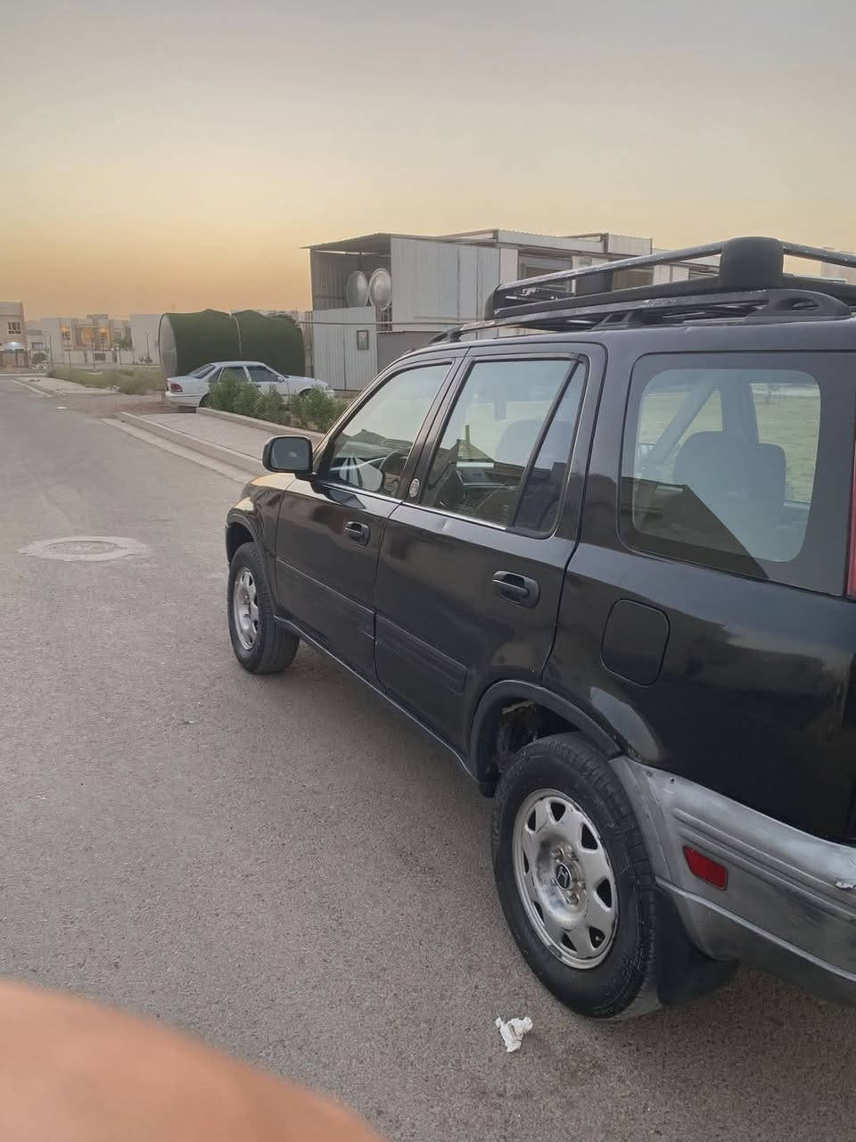 سيارة هوندا سي ار في موديل 2000 اوتوماتيك تبريد ياباني اصلي السعر 42 مجال العنوان الانبار الفلوجة الاتصال بالارقام التاليه ***********/***********
