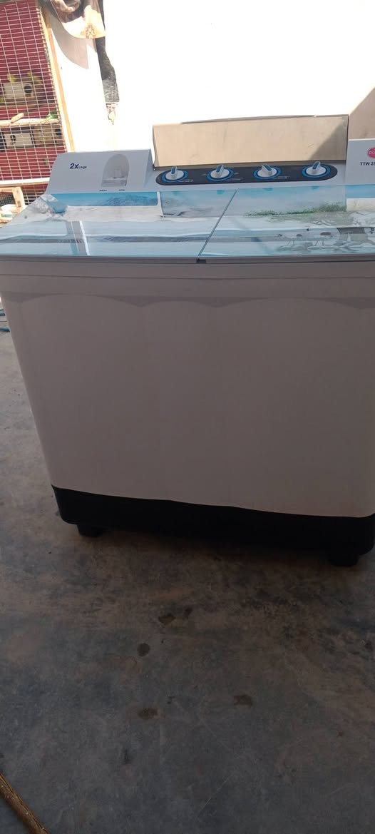 غسالة حجم ٢٠كيلو جديده مستعملة شي قليل 
العنوان سامراء للتواصل 
***********
