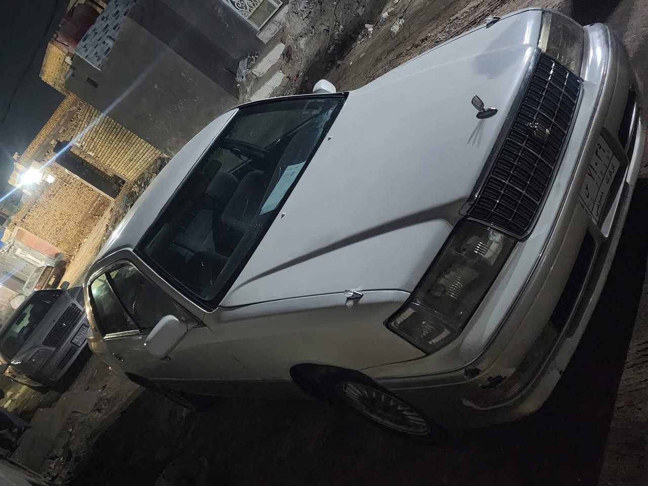 بيع ٢٨ وبيها او مراوس ملكه
كير محرك حداده تبريد 
كهربائيات شاشه كامره 
سياره حلوه ومابيها نقص بديها حلو باور مشط تايرات 
حتى سبيرها بيها
مكانها ناصريه سوق الشيوخ 
***********
