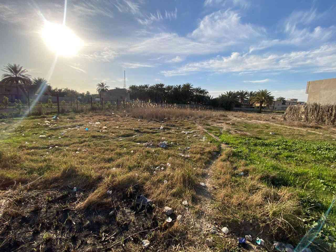 السلام عليكم 
م/ قطعة أرض للبيع 
العنوان / منطقة الكرغولة السدة شارع المفقس مقابل جامع حذيفة 
تفاصيل الأرض  / الأرض سند 25  زراعي حق التصرف 
المساحة / الواجهة 12.5m// النزال 24m/ المساحة الكلية300متر .

السعر / 80 وبيها مجال بسيط 
للتواصل /***********
