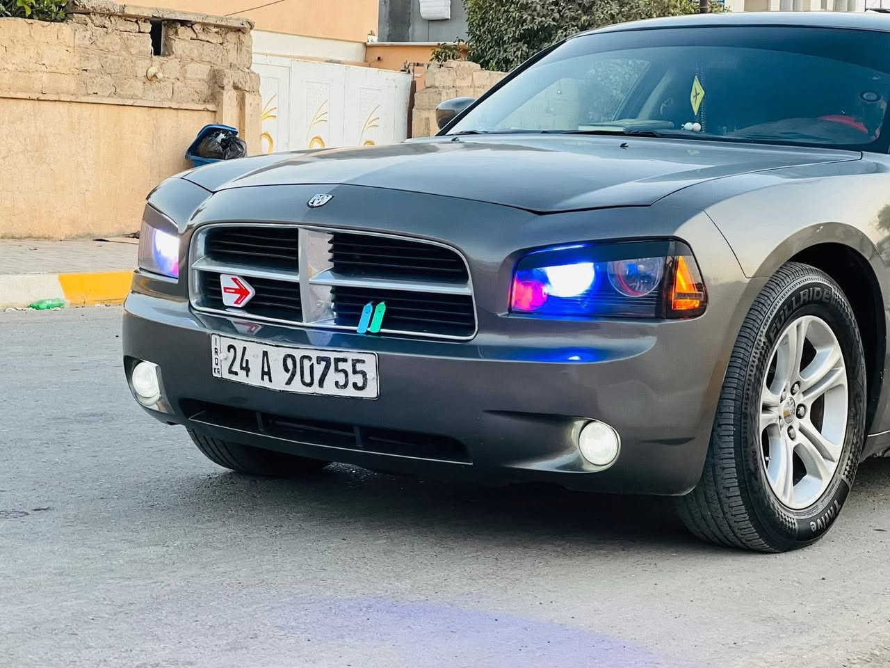 السلام عليكم
دوج جارجر 
موديل 2010 
مواصفات SXT
شاشه جيره 
مكينه حديده قبل سبوع شادها حجم 3500
كير شرط
اكسل 
حداديه مبدل جديد شرط 
تخم تاير كلو جديد 
رقم دهوك 
سنويه لل 2027 
تحويل شرط 
منضومة زينون شمسي كامل 
السياره ربع متذب عليها
ضررها سونار مرفق بالمنشور 
جاملق كلير من امريكا 
وجاملق وبنيد بالعراق 
واربع اصابع بالباب الامامي ثنينهن
للبيع او مراوس بكورلا واي سياره حسب القناعه 
للاستفسار اكثر اتصل 

‭0781 696 0884‬
