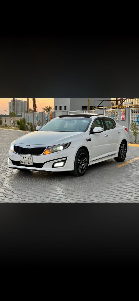 اوبتما 2015 SXL فوول مواصفات محرك
2000 تيربو بانزين ؏ــآدي يعني 
بصمة
مراي شفط
شاشه بلادي 
كامره دوارة
سماعات انفنتي مضخم صوت
تبريد بشاشة 
سايد بريك دكمة
اوتو هولد
تحكم استرين 
مثبت سرعة
حساس خلفي 
شاشه عطل 
3انظمة قيادة
4 كشنات تدفئه تبريد 
كراسي كهرباء 
استرين جيتي لاين
بنوراما فتحتين 
رادار جانبي 
استيرين تدفئه 
دشبول كادنزا 
كراسي جلد
 
بيها خمس قطع صبغ ابيع احزام  
شرط التحويل 
السعر 96 وبيه مجال 
رقمي ***********
مكاني بغداد
