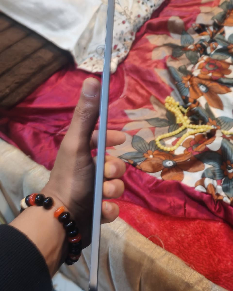 سلام عليكم ايباد M4للبيع جهاز نضافه فول بطاريته 95 بعده داخل الضمان كامل ملحقاته مكاني الأمين 2 رقم
***********
