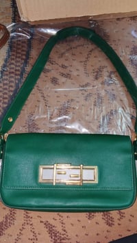 فيندي أصلي • أكسسوار شخصي