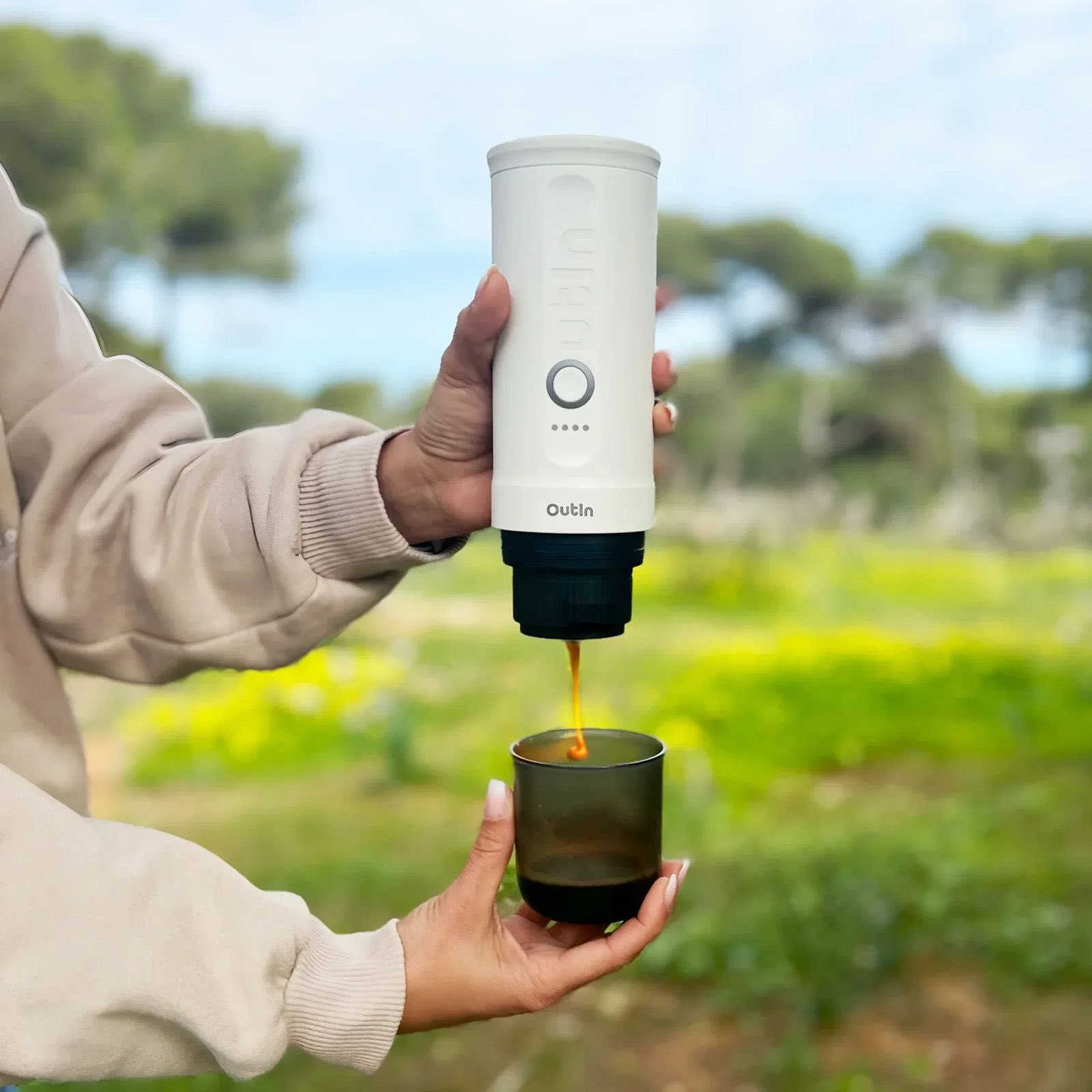 ☕🔥 ماكينة القهوة المحمولة Outin Nano Portable Espresso Machine

استمتع بقهوة إسبريسو أصلية بأي مكان!
صغيرة، أنيقة، وسهلة الاستخدام — مثالية للسفر، الدوام، والرحلات 🌍

✔️ ضغط قوي وطعم احترافي
✔️ تعمل بالكبسولات أو القهوة المطحونة
✔️ بطارية قابلة للشحن

💰 السعر فقط: 100,000 دينار عراقي

متوفر توصيل لكل محافظات العراق
تكلفة التوصيل 5 الاف
📩 للحجز والاستفسار مراسلة الصفحة على الخاص


**إذا كنت صاحب هذا الإعلان وتريد حذفه لأي سبب، رجاءا أرسل رسالة إلى الدعم الفني**