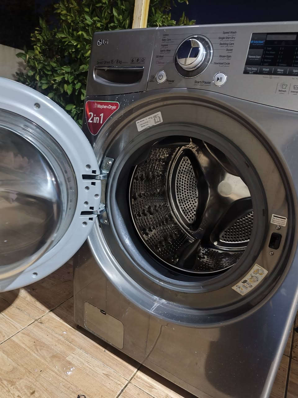 السلام عليكم ورحمه الله وبركاته 
للبيع غساله الجي فوول مواصفات حجم 15كيلو +8كيلو ادراير الغساله جدا جدا نظيفه السعر 450دولار سعر الجديده مالتها 12ورقه موجوده بالشركة مقابيل حديقه بارك ازادي الي حاب يستفسر عليها 
*********** واتساب
***********واتساب
