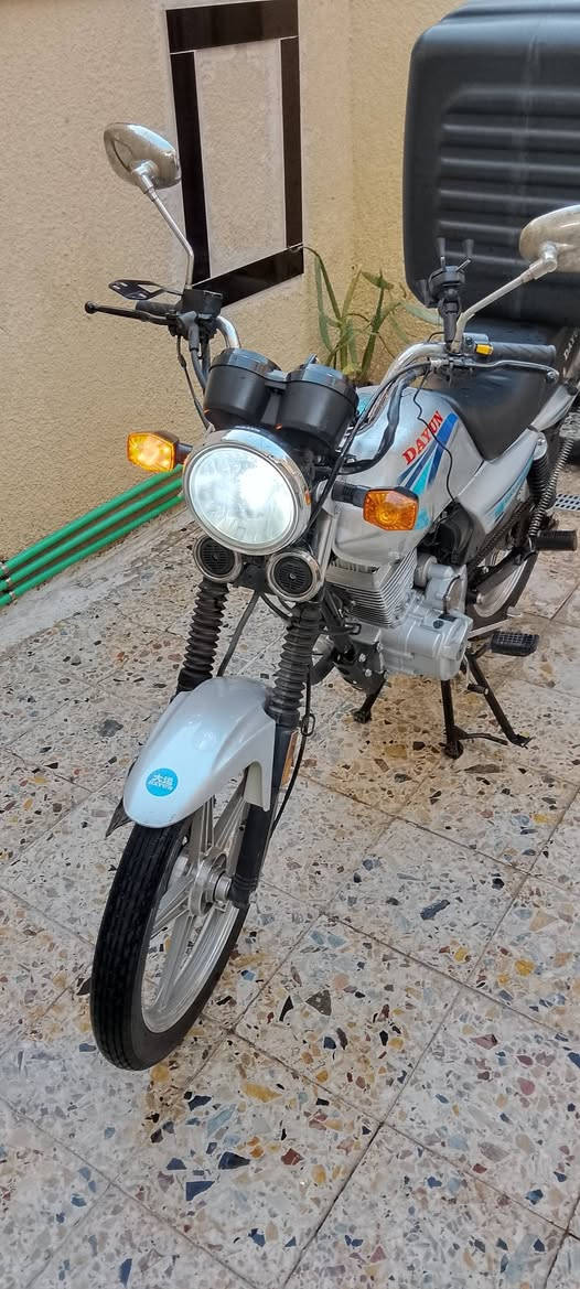 دايوان عظم للبيع 💯
موديل 2024🔥

طالعة ب 2025 شهر 9🏍️

ماشية 23 الف 💯

دهن من طلعت لليوم كله موتل درجة اولى 💯

الدراجة خير من الله محرك جديد فول الفول تجي تفحص وتشوف بعينك و وديها الأي فيتر يعجبك دراجة جديدة ترايك وين ميعجبك 💯

نقوصات: بس بريك أمامي ميشتغل باقي الدراجة من الألف للياء شغالة برغي ماكو نقص بيها تجي تشغلها وكبل للشغل💯

الدراجة رقم وسنوية رقمها كربلاء مشروع وطني وين ميعجبك تحول 💯

سعر $$: 2 مليون و 200 الف وبيها مجال بسيط وبالعافية ع الياخذها💯

رقم الهاتف : *********** للأتصال ومتوفر واتساب

مكاني: بغداد حي أور
