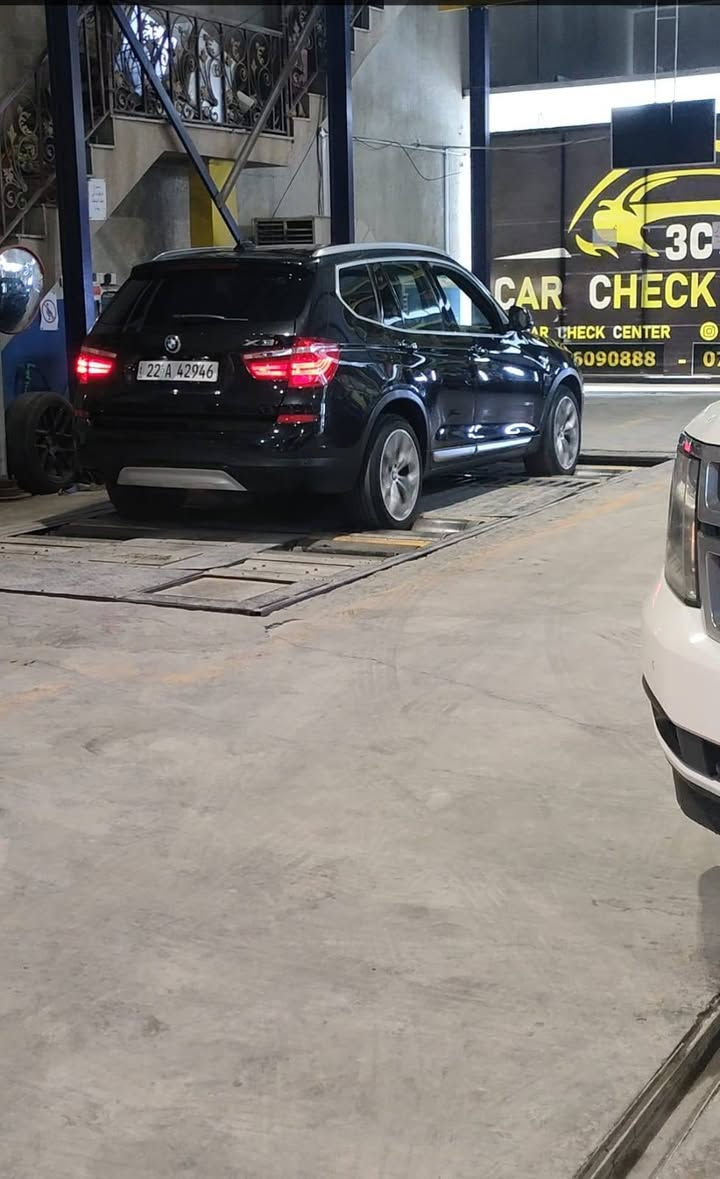 للبيع  او المراوس
BMW X3 2017_ X drive 35i
فووول مواصفات 
محرك : 6 سلندر 3.0 توين تيربو

كشنات  جلد تدفئة لجميع الكشنات وكهرباء وخزن ذاكرة لكرسي السائق
كشنات الخلفية تدفئه
حساسات أمامي خلفي جانبي 
نظام اوتو ستوب ( التوقف الذاتي)
نظام اوتو هولد ( اطفاء وتشغيل المحرك أثناء 
التوقف لغرض تقليل استهلاك الوقود)
دخول ذكي بدون مفتاح .. 
صندوق كهربائي 
ادابتف لايت (اللايت تفاعلي حسب كمية الاضائة يقوم بالتحويل بين الناصي والعالي )
لايت متحرك مع الستيرن بجميع الاتجاهات
نظام xdrive  (الدفع الرباعي) 
السيارة  ماشية 108الف كيلو متر ٫ رقم جديد اربيل ،
 .. بيها الجاملغ الامامي امبدل  و البنيد امبدل  
اي استفسار ، يرجى الاتصال ع الواتس اب 
رقم متوفر واتساب ***********
