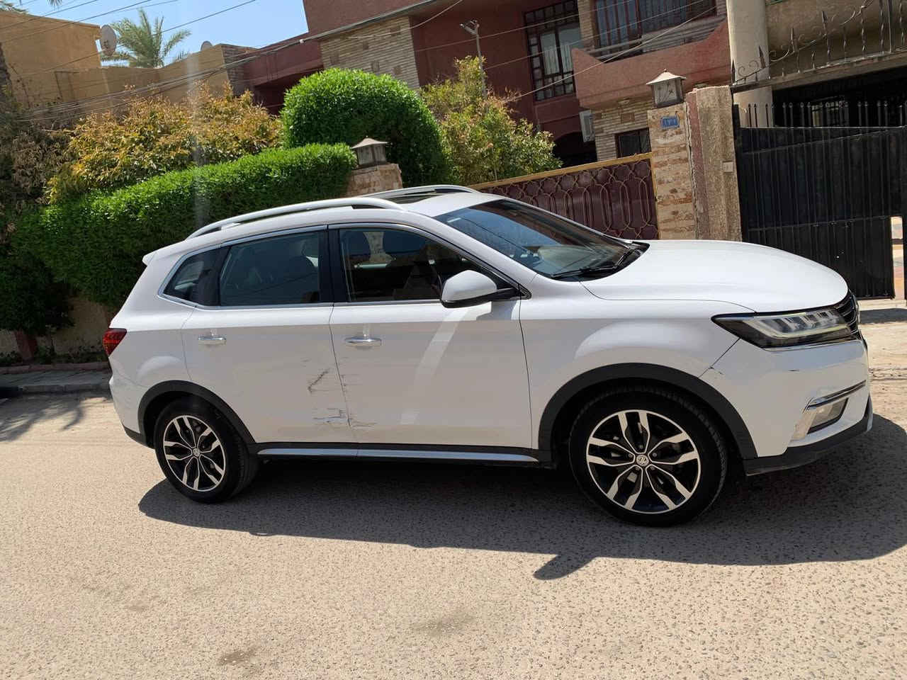 ‏MG RX5 2.0T
مۆدێل 2022

بۆ زانینی نرخ 
لایکی پەیج بکە و کۆمێت بکە نرخت پێدەگات 

ساڵانە بە ناوی خۆمە، گواستنەوەی ڕاستەوخۆ
نزیکەی 82 هەزار کیلۆمەتر ڕۆیشتووە
هێشتا گەرەتی لەگەڵایە 
سەیارەکە بە سفرییەوە لای خۆمانە 
2 ساڵ و نیو ماوەی ماوەتەوە بۆ تەواوبوونی گارانتی
هەموو شتێکی تێدایە جگە لە دبلات
شوێن: دوورە بغداد 

ژمارەی خاوەنی 
***********
_________________________

‏MG RX5 2.0T  
موديل 2022  

لمعرفة السعر  
سوي لايك للصفحة وكتب تعليق ويوصلك السعر  

سنوية باسمي وتحويل مباشر  
ماشية تقريباً 82 ألف كيلو  
بعدها ضمان ويه الوكالة  
السيارة صفرية وعدنا من الوكالة  
باقيلها سنتين ونص ويخلص الضمان  
كلشي بيها ماعدا الدبلات  
المكان: الدورة - بغداد  

رقم المالك  
***********
