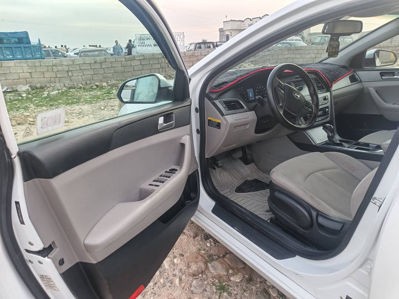 السلام عليكم سوناتا رقم أربيل مسطره سياره بس قطعتين بدون دواخل سياره بعدها بلاد سياره احله من الصوره مالت بيت موديل 2016 تبريد ❄تدفئه🔥 صدر أمامي خلفي طخم تاير بلباكيت باتري جديد كهربايات كله شركه بعده لايت زينون بيع أو مراوس شعندك خابر مكلف بلنشر ***********
