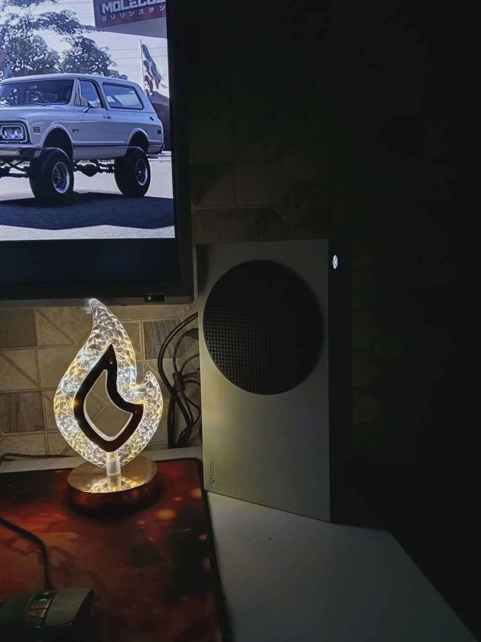 جهاز إكس بوكس سيريس s
معه كارتونه الأصلي جهاز نضيف شرط مامفتوح معه اشتراك كيم بأس مده 3اشهر معه يده وحده اصليه .
السعر 410
قابل لتفاوض 
البصرة 
رقم الهاتف ***********
