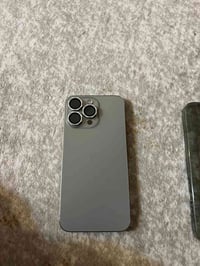 ‏سلام عليكم عندي iPhone15  Pro ماكس إضافة 100% التلفون مفتوح بطارية 87...