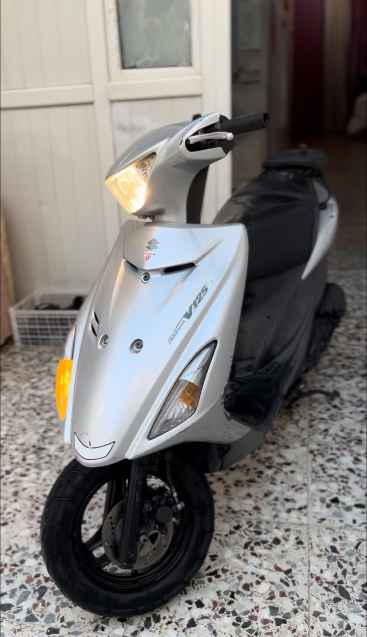 دراجه ادرس كفاله عامه مابيها نقص ما مفتوحه بلاديه كلها دراجه نضيفه سعرها 950 مكاني كوت شرقيه
       الي يريدها يتصل.  ***********
