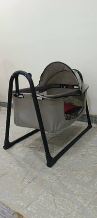 لحد سنتين السعر ٣٠ الي يشتري واتس   07733949594