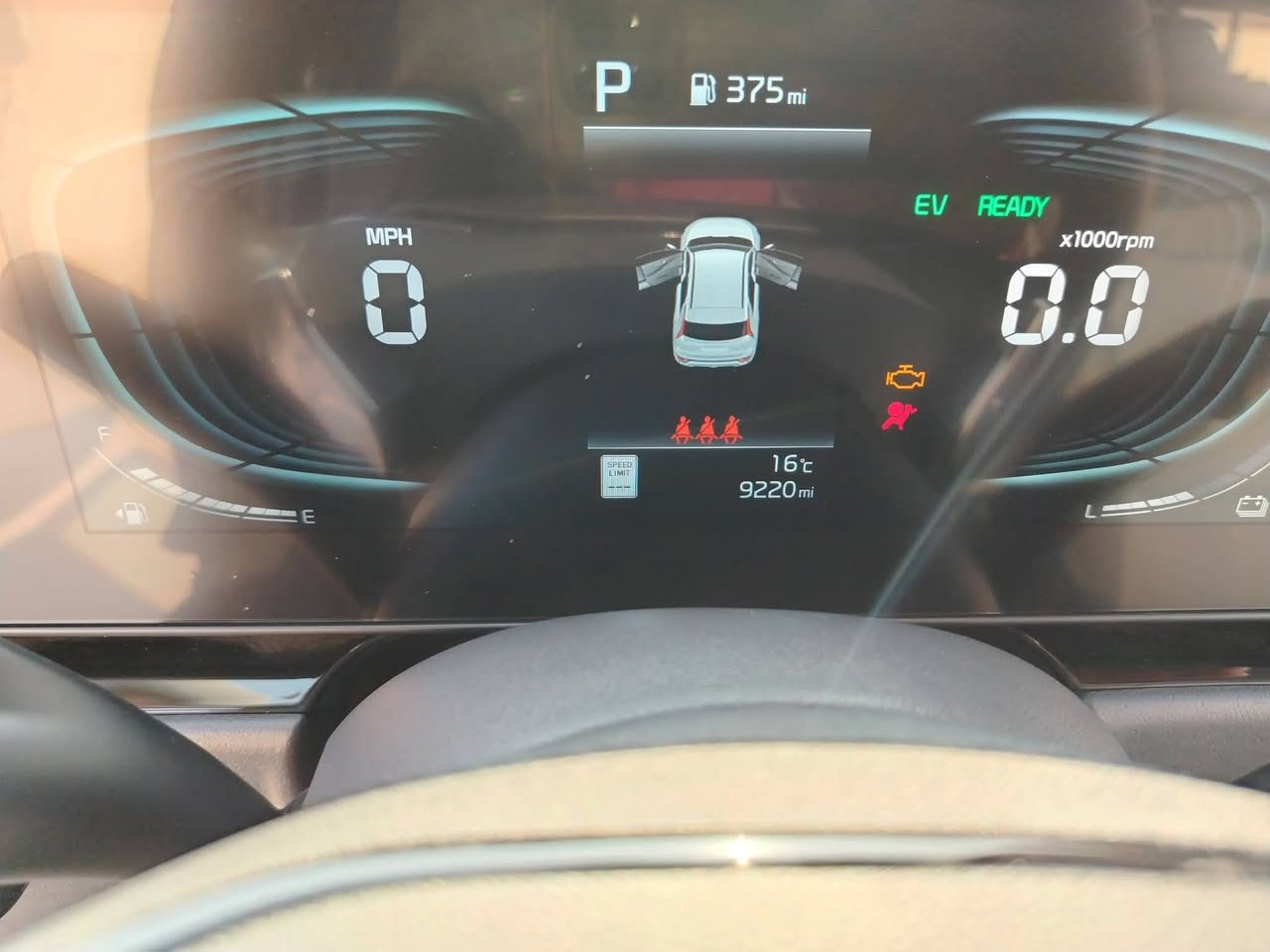 السلام عليكم بيع او مراوس
كيا نيرو  هايبرد 2025  سيارة ماشية ٩٠٠٠  ترقيم جديد فئة EX

سيارة حلوه ونظيفة على وضع الشركة  مابية ولاقطرة صبغ
صور الحادث مرفق  قبل كم يوم رقمته بغداد  سنوية

 بإسمي - باامريكا ماشية ٨٠٠٠
السعر 165 بية مجال

للاتصال على الرقم مكاني بغداد 👇

 *********** -***********
