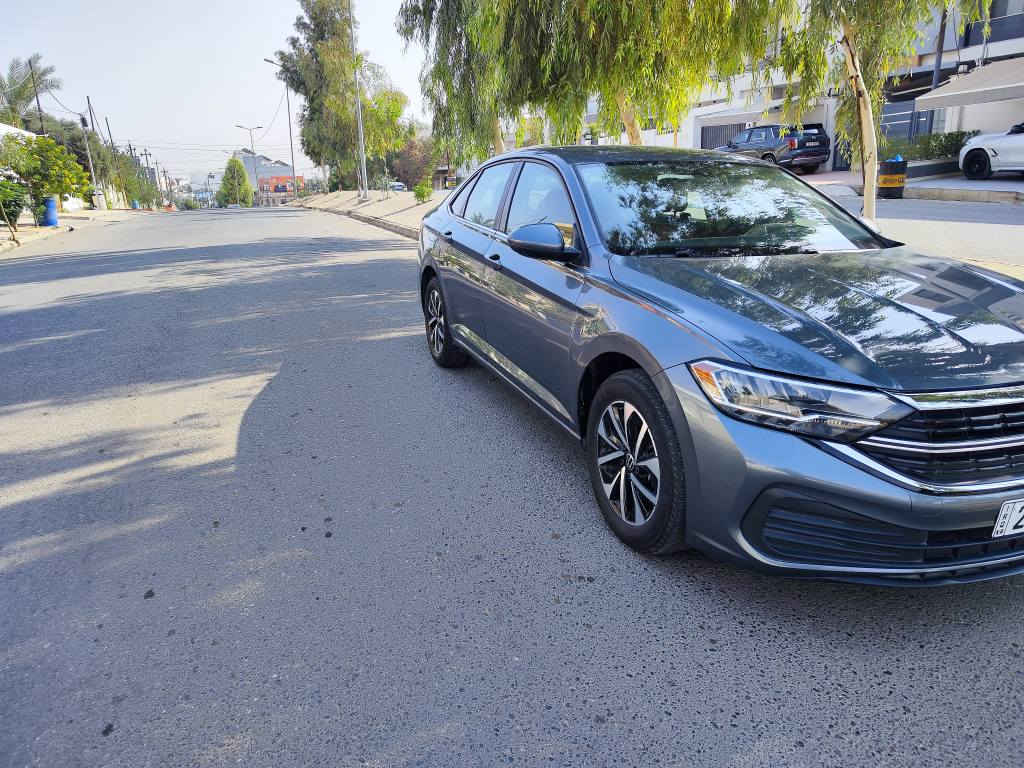 السلام عليكم 
جيتا 2023 
رادارات امامي خلفي جانبي
كشنات جلد مشمشي 
ماشية 16000الف ميل
باب مبدل شركة يعني بدون صبغ
فقط تعديل بارد بلجاملخ الامامي وشبرين معجون بلدوسة 
السعر المطلوب 160$ وبيه مجال بسيط
رقم التلفون *********** فقط واتساب موصل, نينوى
