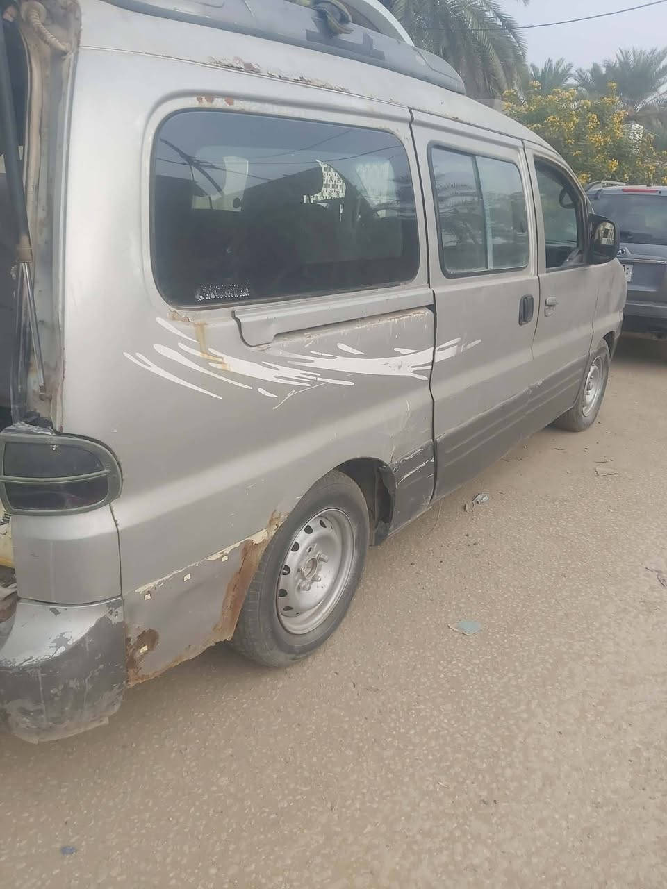 السلام عليكم سياره ستاركس للبيع موديل 2006 كير ومحرك واكسل جدد بدون تحويل السعر 15  السعر 15 ورقه قفل مكان بابل الاستفسار على هذا الرقم ***********
