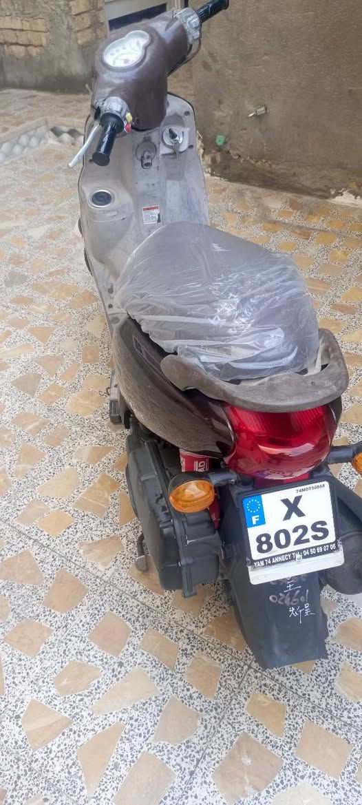 سلام عليكم دراجة فلة جاهز من كلشي شلعة معدل فول نظيف شوفت عينك مكاني كوت خاجية رقمي ***********
