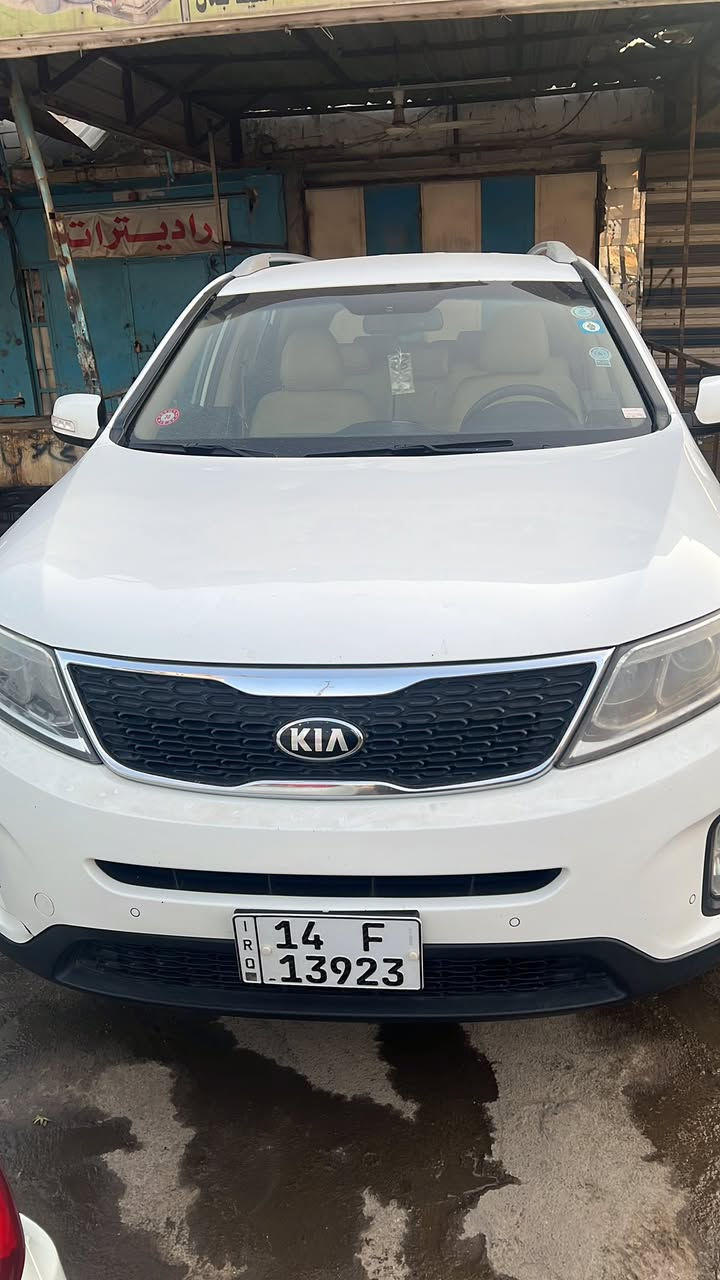 سلام عليكم سورنتو خليج المديل 2015 سبعه راكب المحرك 4المواصفات فول بصمه تحكم ستيرن ألدّ نهار تخم تاير حداديه تبريد تفه كشتات رقم نكيري 
رقم الهاتف ***********
