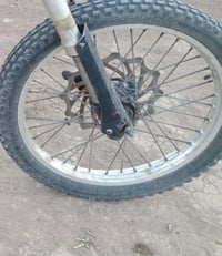 تاير كدام • كامل • نضيف