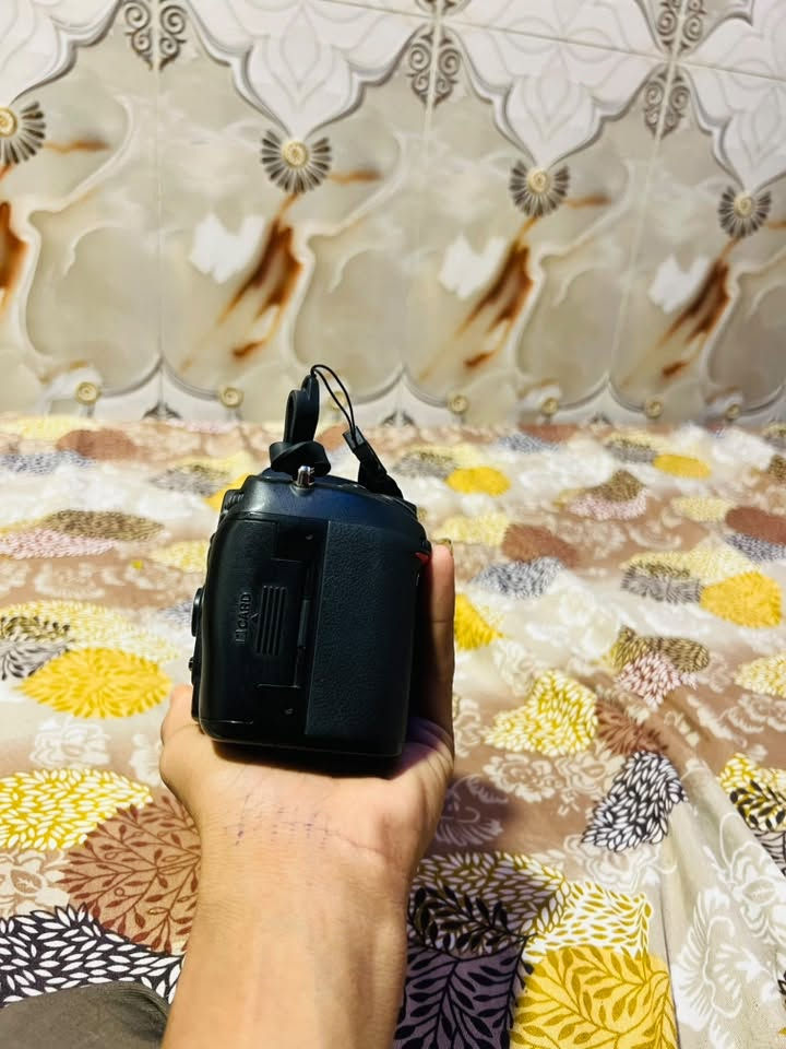 جمع تبرعات
سلام عليكم عندي الكامره البيعD7000
نظافه تجي تشوفها تجي تفحص اي مكان عندك شرط بيها شي
يرجع نظافه 85/100
1- بطاريات عدد 2لاصليه شرط
2- جنطه لأصليه
3- كراب مالها
4- زوم رياضي شرط
4- الشتر 9K
5- شاحنه
6- رام 32
7- نقل الصور
التفاصيل الرقم ***********وتساب فقط السعر 550 بيها مجال قليل مكاني البصره الموفقيه ما متوفر توصيل نرجو
