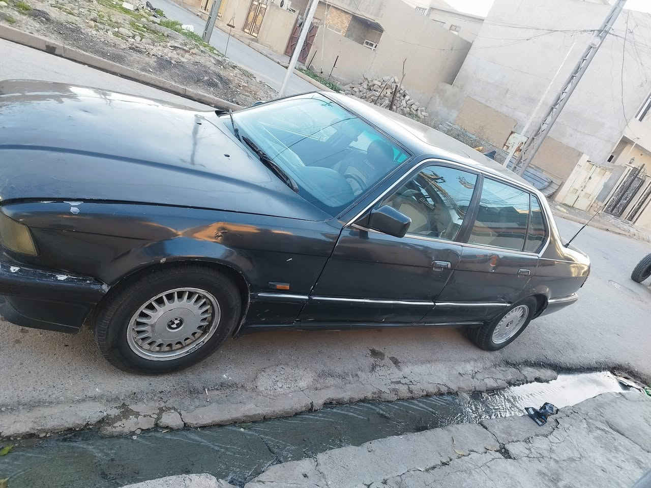 السلام عليكم بي ام 735 محرك شرط كير توماتيك بس بي خلل بك ماينمر وكالة عامة باسمي تريد تحويل تريد وكالة سنويه بيضه سعرها 26 وبيها مجال بيع او مرواس اشعندك سيارة نزل صورتها مع التفاصيل‪078-917-66454
