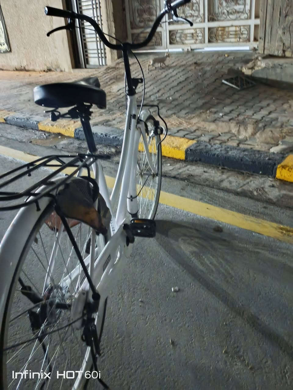 السلام عليكم
بايسكل سانتوس مال حاويه مكفول كفاله عامه نضيف كلش🌟حجم 26اعتقد ... سعر 130قفل


**إذا كنت صاحب هذا الإعلان وتريد حذفه لأي سبب، رجاءا أرسل رسالة إلى الدعم الفني**