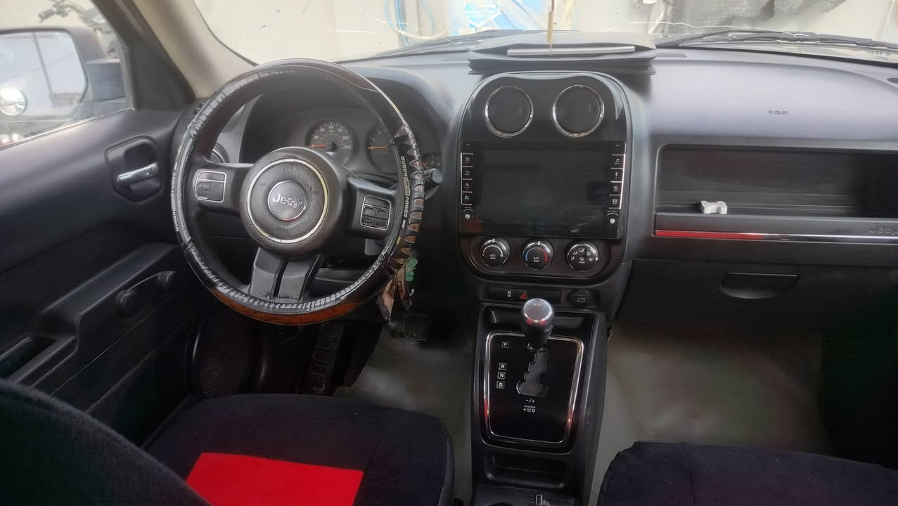 سلام عليكم
جيب باتريوت 2013 بعقوبة
وارد أمريكي اتومات مكينة 2400
حادث سرقة(شاسي سليمة)
كير و مكينة سليمة
تايرات و صدر امامي و خلفي جديد
سعر 95 ورقة
*********** واتساب
