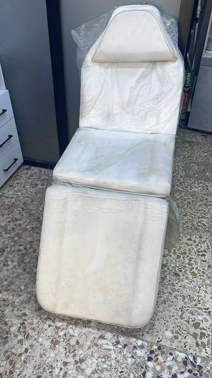 غراض صالون للبيع عنوان حله بابل حي طياره اتصال 781 990 9000
