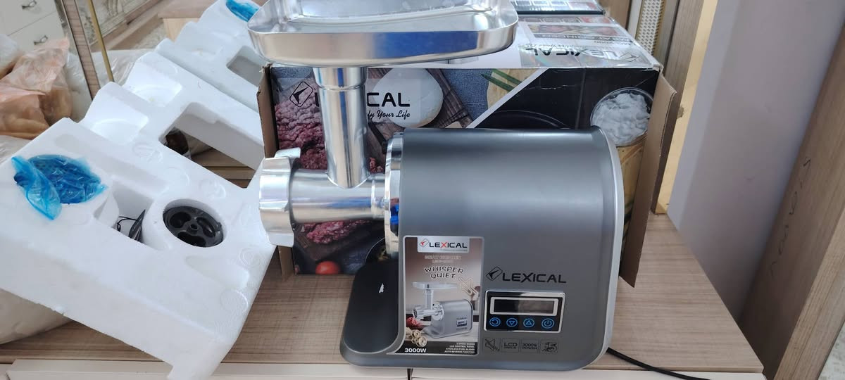 ماكنة ثرم لحم حديث اوتو ماتيك لمس
مستعمله قليل جدن  نضافه 100٪
سعرها 125
للاستفسار. ***********
متوفر واتساب
