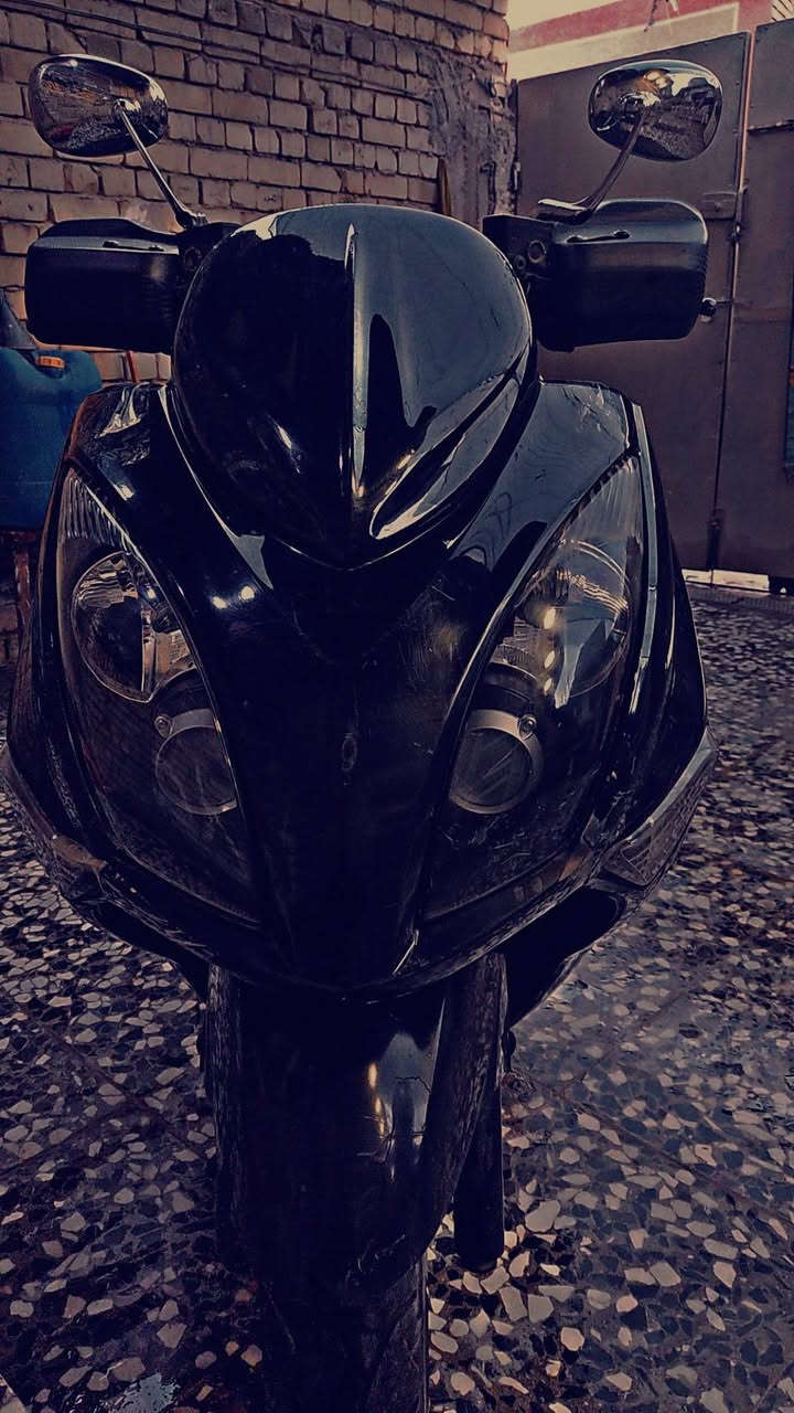 السلام عليكم شباب دراجة ماجستا 2014 بس من تحمه تطفى لمن تبرد يلا تشتغل شغلتها لو نوزل لو تنفيس بسيط جدا بس لان بالدوام محد يسويها للبيع مكاني بغداد رايدها ب500 بيها مجال بسيط متواجد خاص واتساب *********** مستعجل ع البيع او مراوس.
