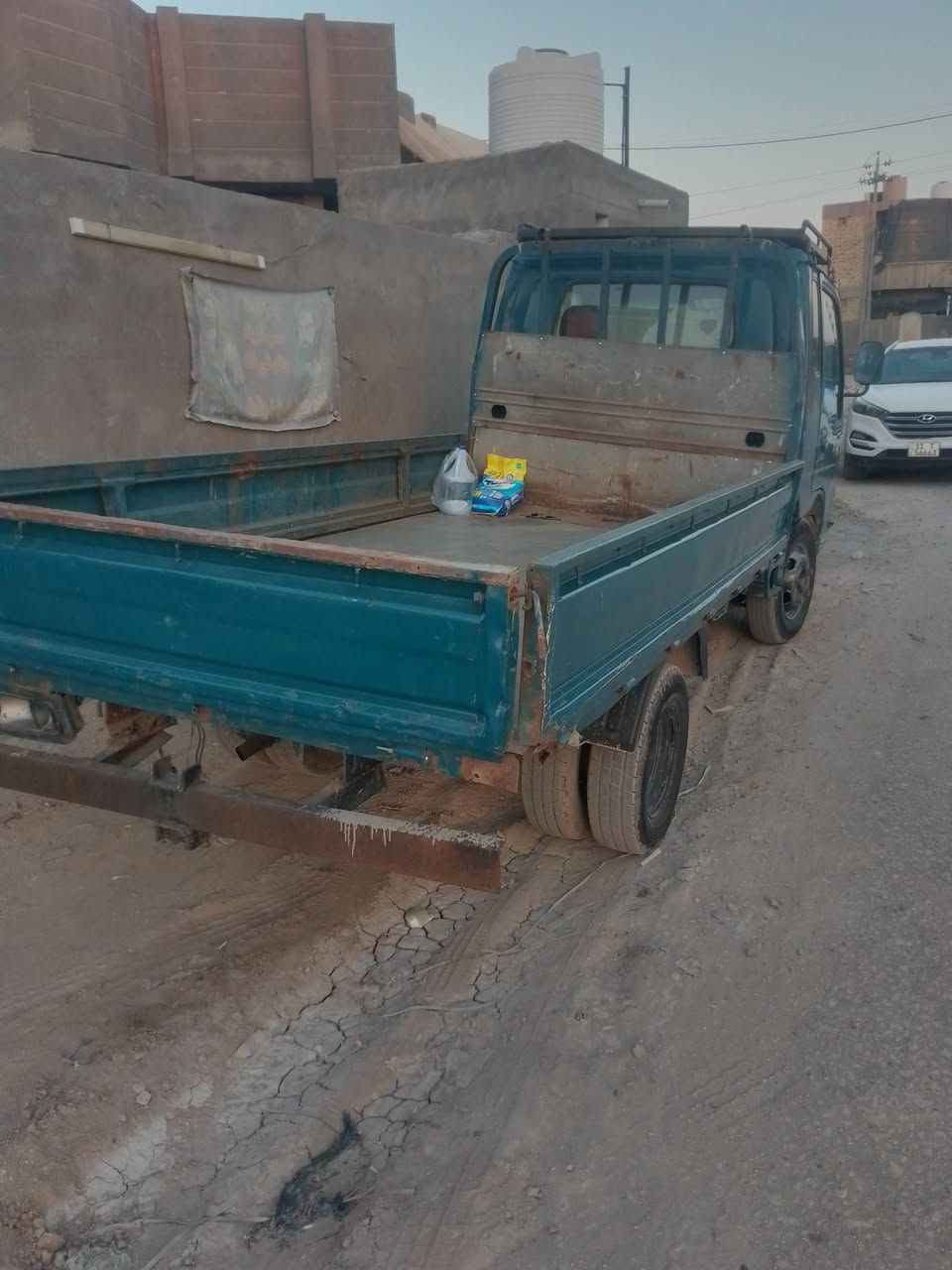 كيا حمل للبيع مكينه وكير واكسن وشاصي مكفولات موديل 99 رقم كربلاء العنوان بابل القاسم ما متواجد على الفيس ***********
