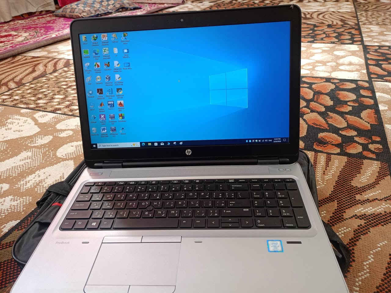 للبيع لابتوب hp probook 650 g3 
i7 7820 hq
رام 8 ddr4
هارد ssd 256
كرت شاشة متصل 
ب 300 الف 
للتواصل عبر المسنجر 
او تلغرام @abujaafa11
معه حقيبة و ماوس


**إذا كنت صاحب هذا الإعلان وتريد حذفه لأي سبب، رجاءا أرسل رسالة إلى الدعم الفني**