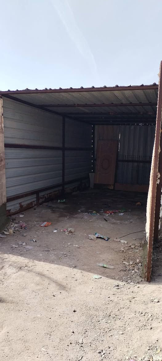 سقيفه للبيع الطول 6 العرض 2 اونص
***********
