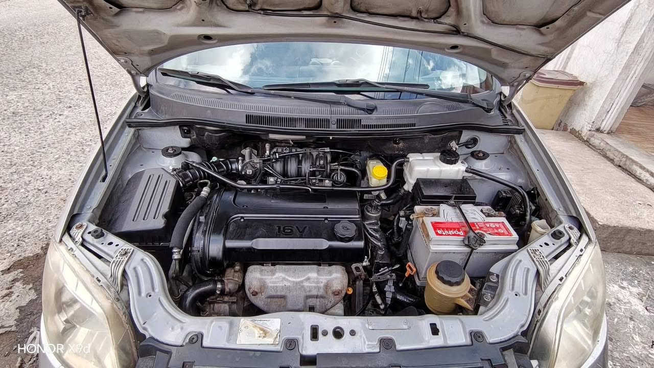 ئـەڤـیـۆ ۲۰۰۹ مـەکـیـنـە گـەورە ، دوو پـارچـە بـۆیـاخی هـەیـە بـۆنـیدوو چـەمـلـەغ ، سـەنـەوی ٥ مـانـگـی مـاووە ، غەرامـەو دارو بەردی بـەشـەرت ٦۳ گەڵاو مامەڵە
***********
